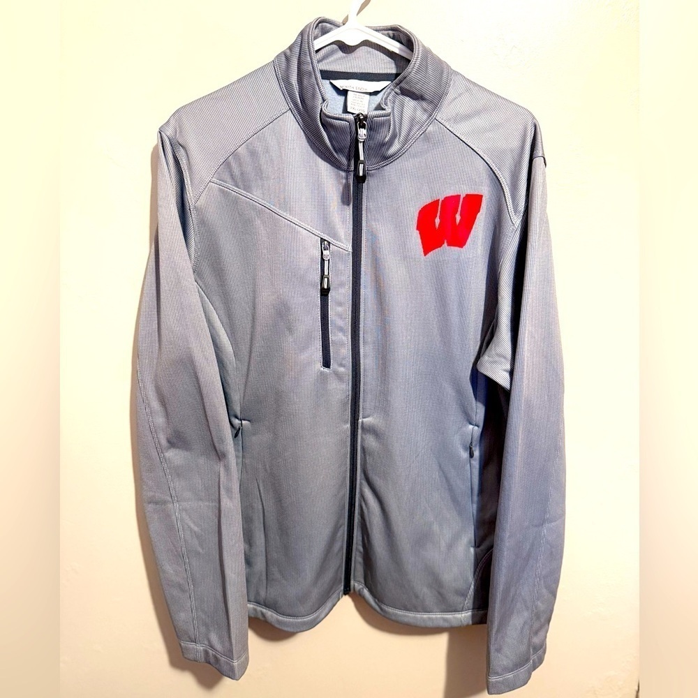 University of Wisconsin Badgers Gray Full-Zip Jacket with Red W Logo Women’s 2XL